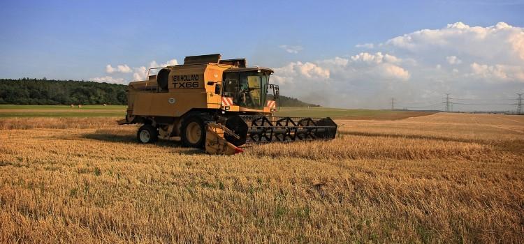 Soluciones láser para la industria agrícola y equipo pesado